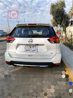نیسان ئێکس ترەیل